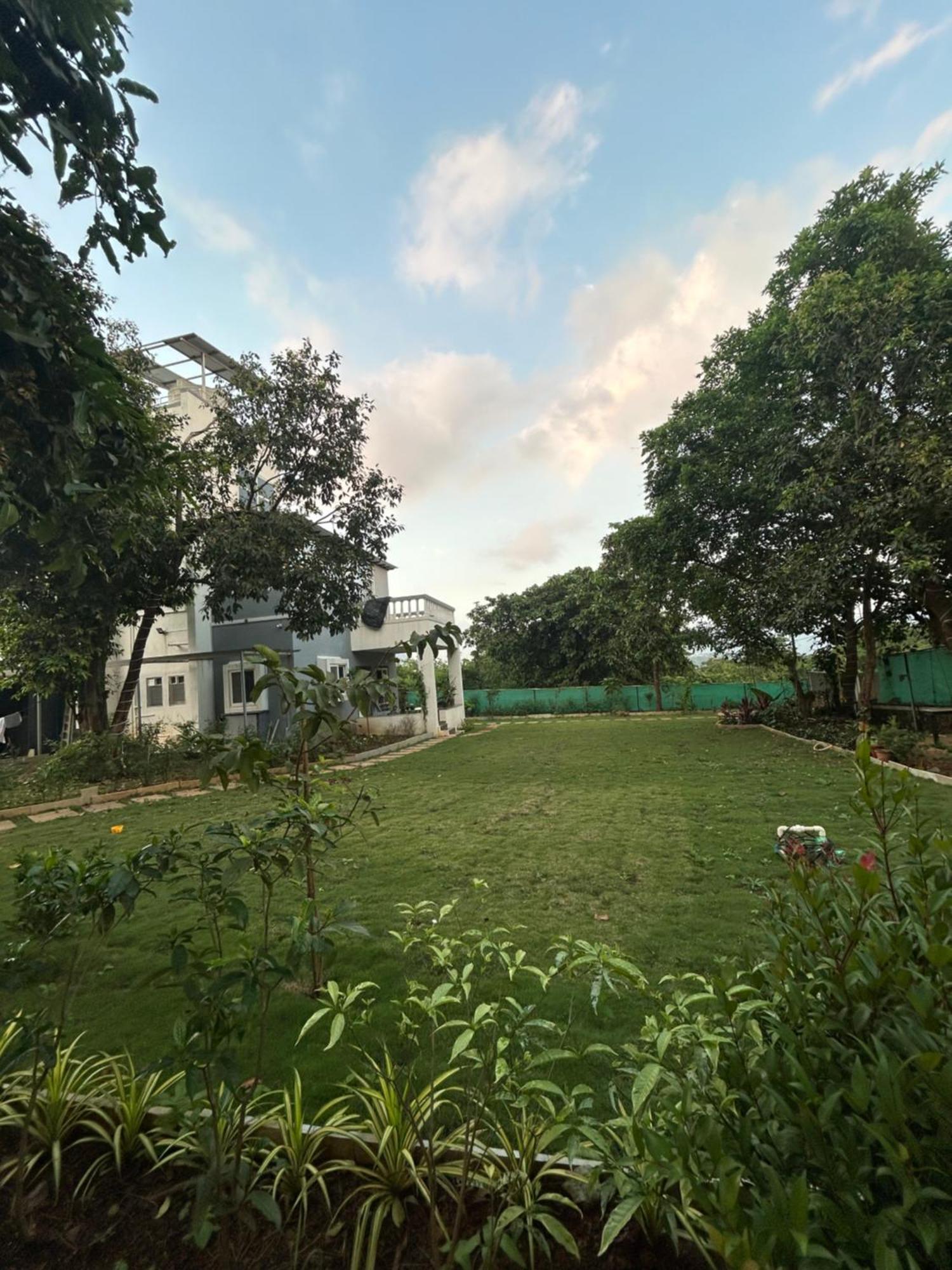 プネ Prana Healing Houseヴィラ エクステリア 写真